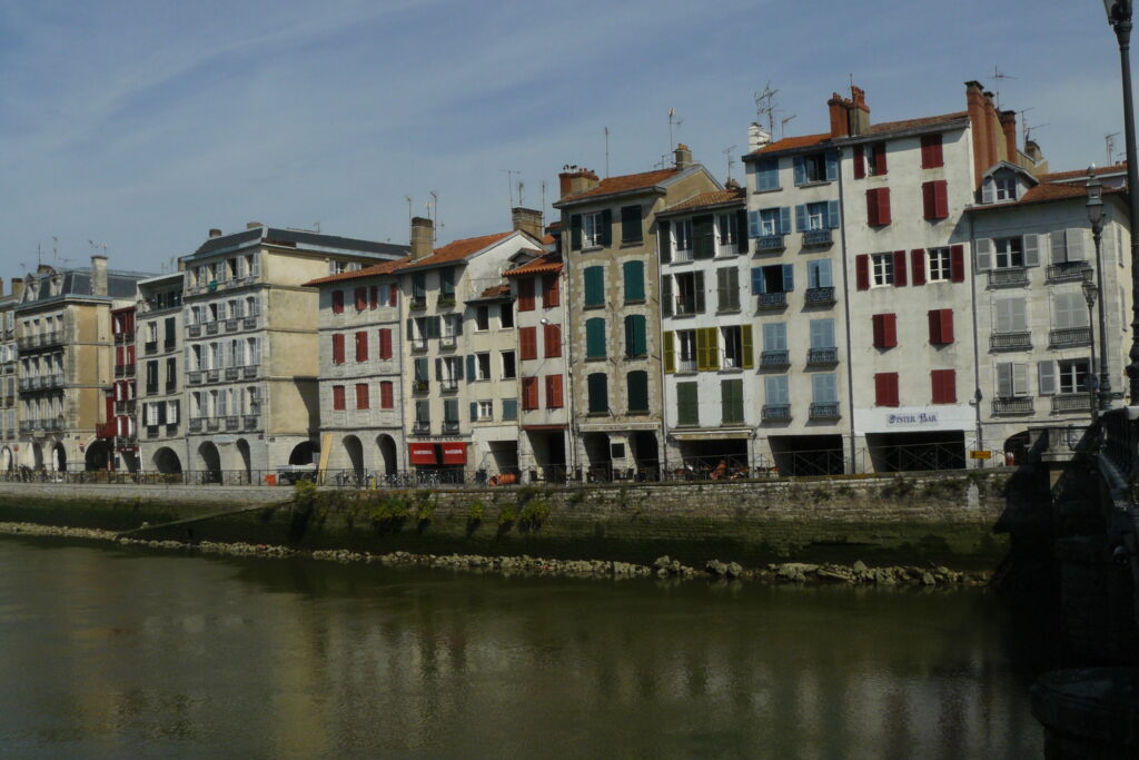 Escapade gourmande dans le Sud-Ouest - Quai de la Galuperie à Bayonne