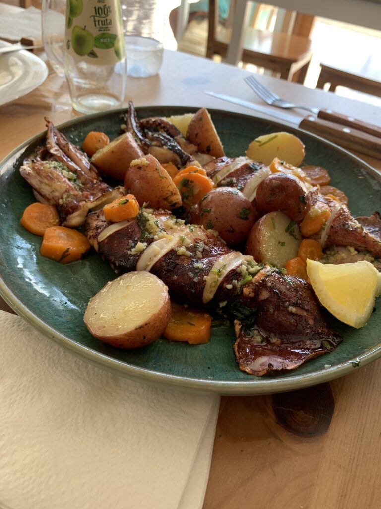 nazare portugal famille food Road trip au Portugal en famille : 8 jours entre Lisbonne, Batalha et Nazaré avec nos enfants nazare portugal famille food